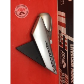 Cache plastique sous selle gauche 