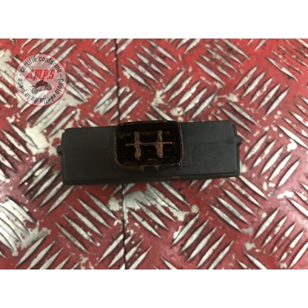 Regulateur de tension 