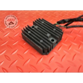 Regulateur de tension 