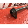 Axe de roue arriere