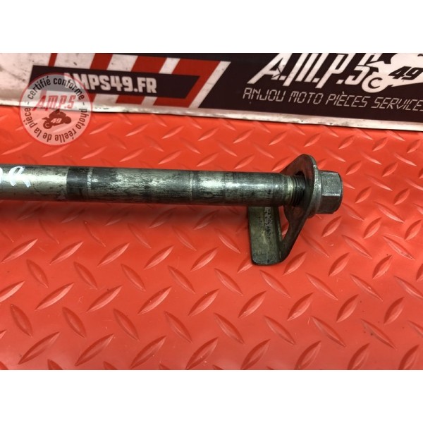 Axe de roue arriere 