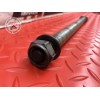 Axe de roue arriere 