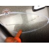 Cache plastique sous selle droit