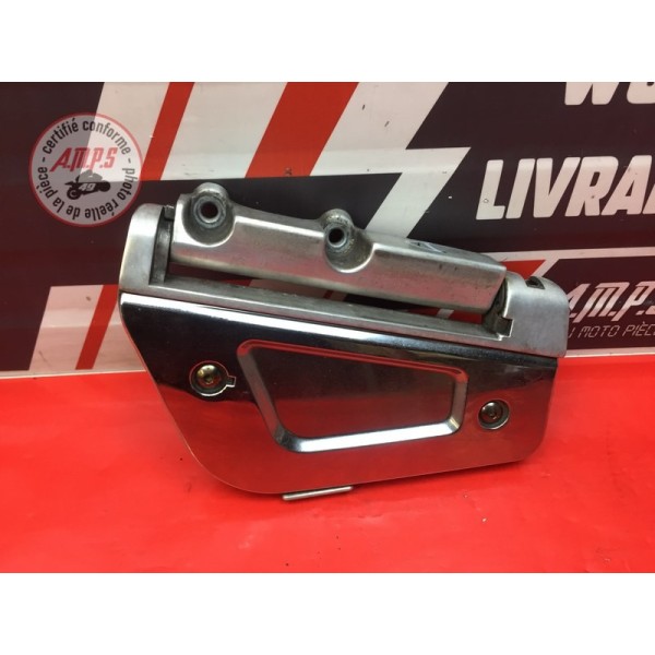 Platine repose pied passager droite 