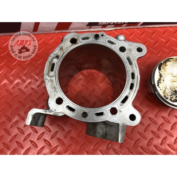Cylindre piston avant 