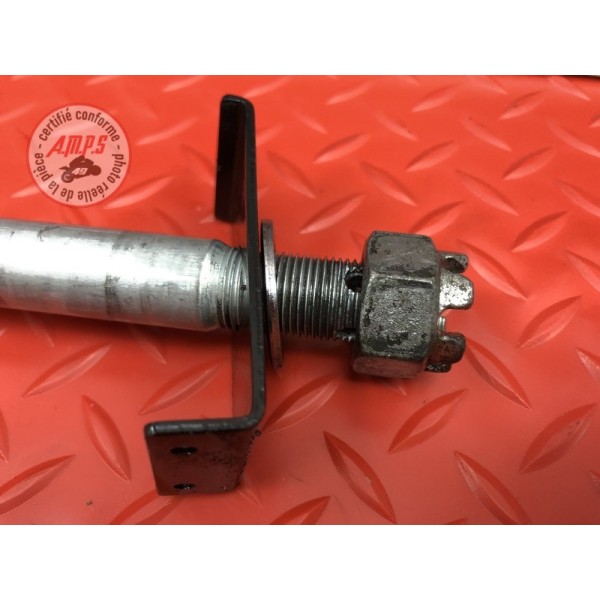 Axe de roue arriere 