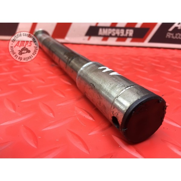 Axe de roue avant 
