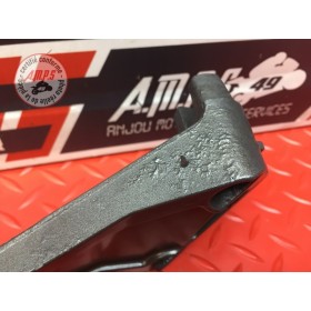 Platine repose pied passager droite 