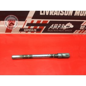 Axe de roue avant