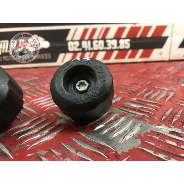 Patin de protection axe de roue arrière 