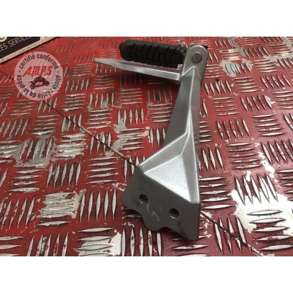 Platine repose pied passager gauche 