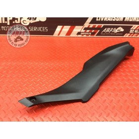 Cache sous reservoir droit 