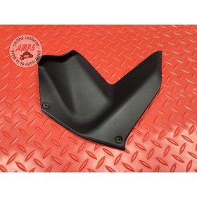 Cache plastique avant droit 