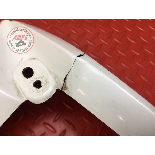 Ecope de radiateur gauche 
