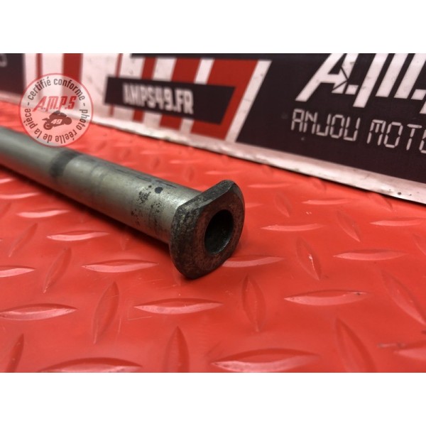 Axe de roue arriere Triumph Street Triple 675 R 2013 à 2016