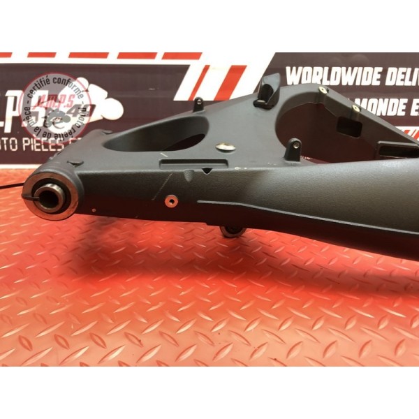 Bras oscillant Triumph Street Triple 675 R 2013 à 2016
