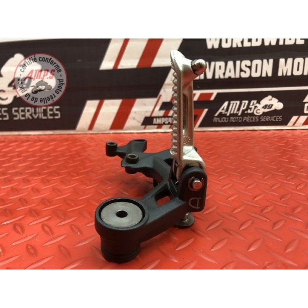 Platine repose pied droite Triumph Street Triple 675 R 2013 à 2016