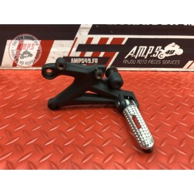 Platine repose pied gauche Triumph Street Triple 675 R 2013 à 2016