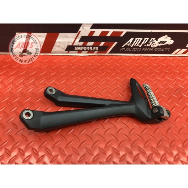Platine repose pied passager gauche Triumph Street Triple 675 R 2013 à 2016