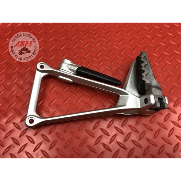 Platine repose pied passager gauche 