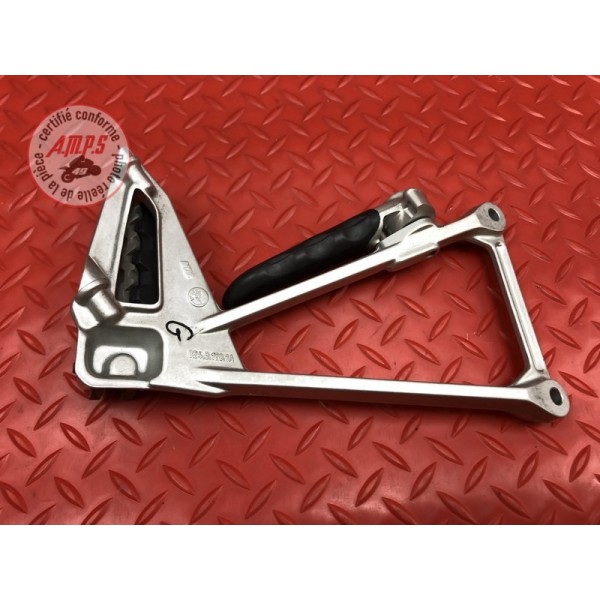 Platine repose pied passager gauche 