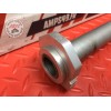 Axe de roue arriere 