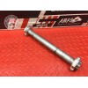 Axe de roue arriere 