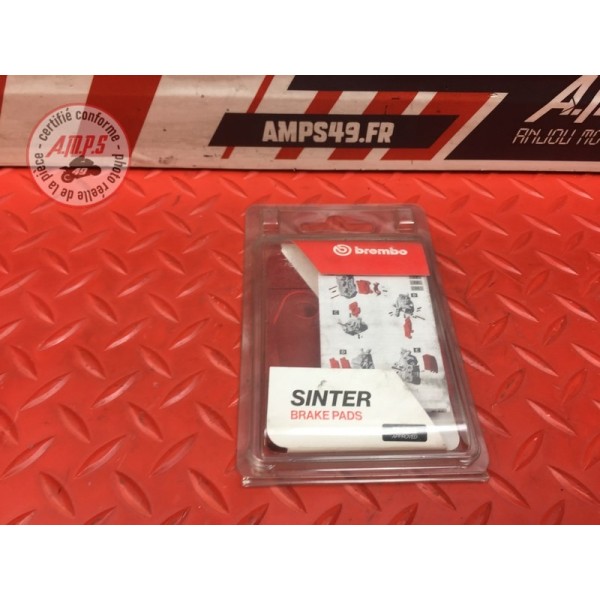 Plaquette de frein arriere neuve Brembo 