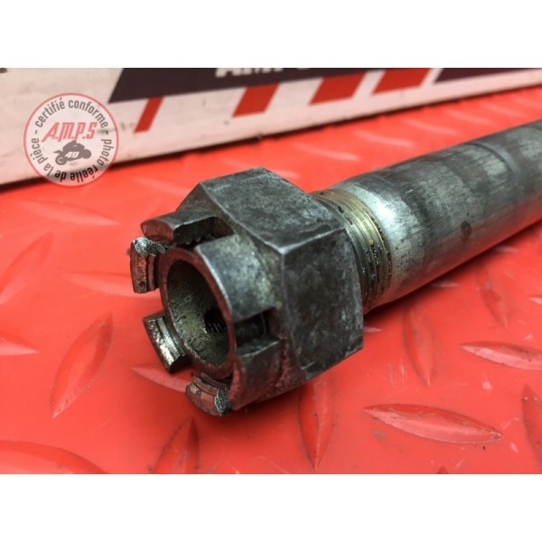 Axe de roue arriere Kawasaki Z1000 2003 à 2006