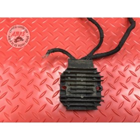 Regulateur de tension 