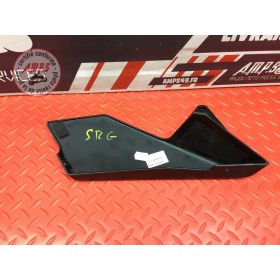 Cache sous réservoir gauche 