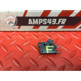 Contacteur de frein avant Honda CBR 1100 XX 1999 à 2007