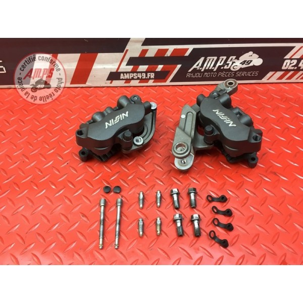 Paire d'étrier de frein avant Honda CBR 1100 XX 1999 à 2007