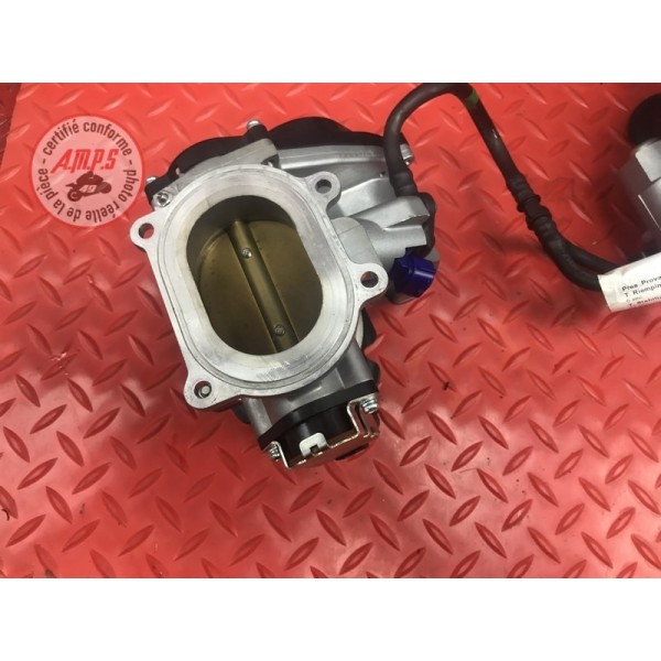 Rampe d'injection Ducati 899 Panigale 2014 à 2015