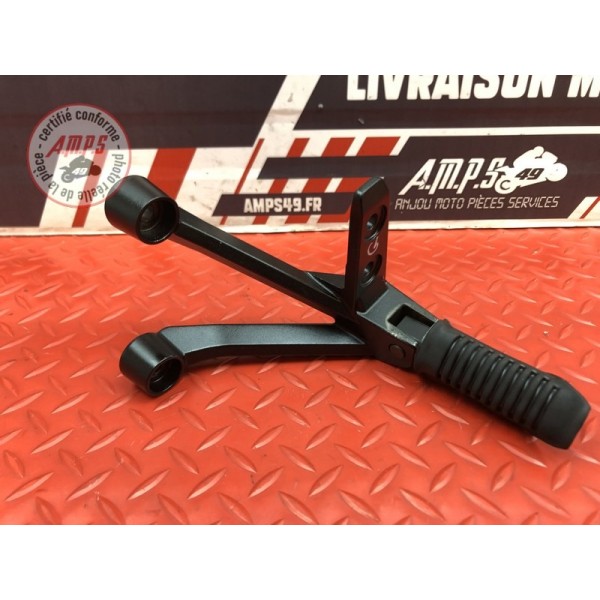 Platine repose pied passager gauche Suzuki DL 1000 V-STROM 2017 à 2019 