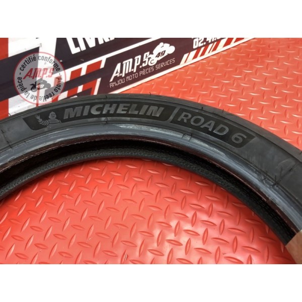 Pneu Michelin Road 6 110-80ZR19