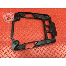 Cache plastique sous selle