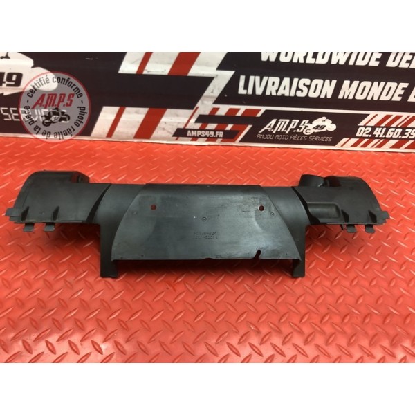 Cache plastique sur radiateur Kawasaki 1400 GTR 2010 à 2014