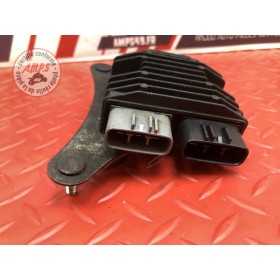 Regulateur de tension 