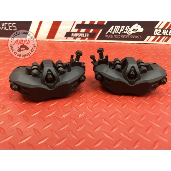 Paire d'étrier de frein avant Kawasaki 1400 GTR 2010 à 2014