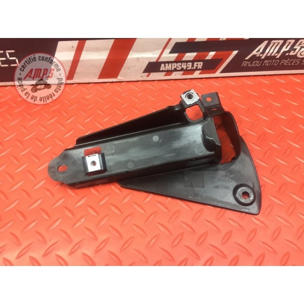 Cache interieur d'écope radiateur droite Triumph Street Triple 675 R 2013 à 2016