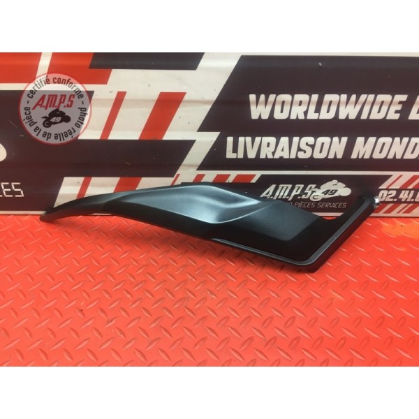 Cache sous reservoir gauche Triumph Street Triple 675 R 2013 à 2016