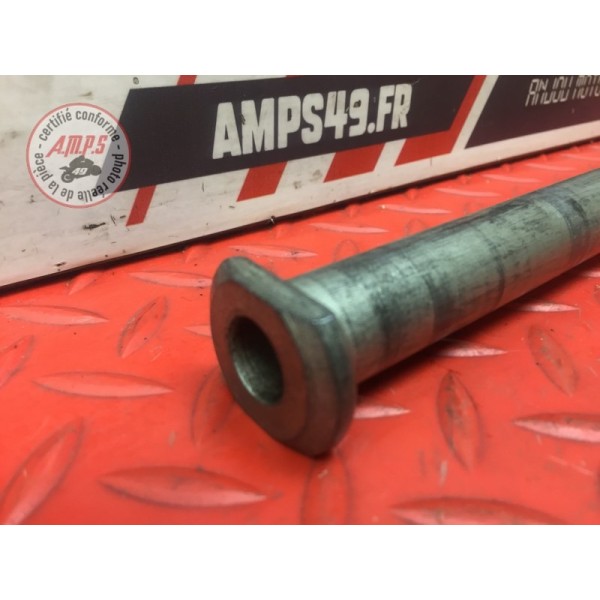 Axe de roue arriere Triumph Street Triple 675 R 2013 à 2016