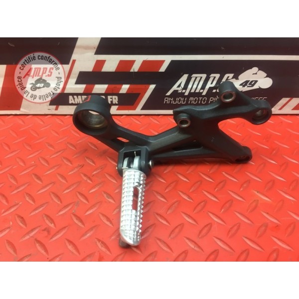 Platine repose pied droite Triumph Street Triple 675 R 2013 à 2016