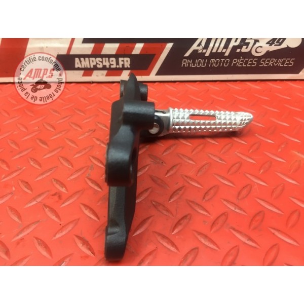 Platine repose pied gauche Triumph Street Triple 675 R 2013 à 2016
