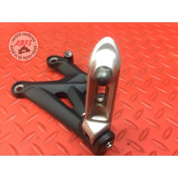 Platine repose pied gauche Triumph Street Triple 675 R 2013 à 2016
