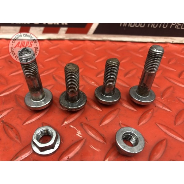 Vis de boucle arriere Triumph Street Triple 675 R 2013 à 2016
