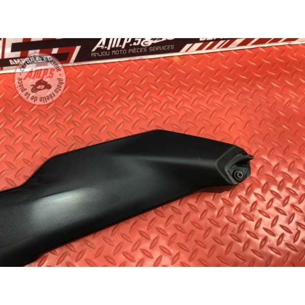 Cache plastique sous selle droit Yamaha MT-09 Tracer GT 2018 à 2020