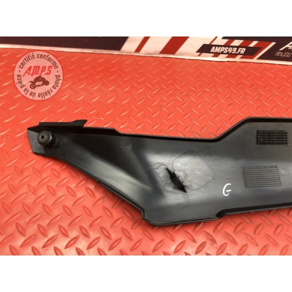 Cache plastique sous selle gauche Yamaha MT-09 Tracer GT 2018 à 2020