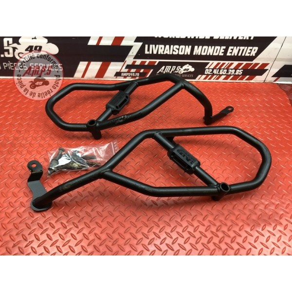 Crash bar GIVI Yamaha MT-09 Tracer GT 2018 à 2020